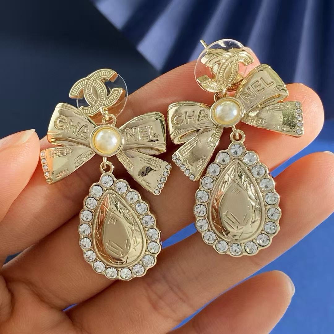 Chanel Haute Joaillerie Fine Jewelry Earrings Necklace Ring Ref.29527026 5