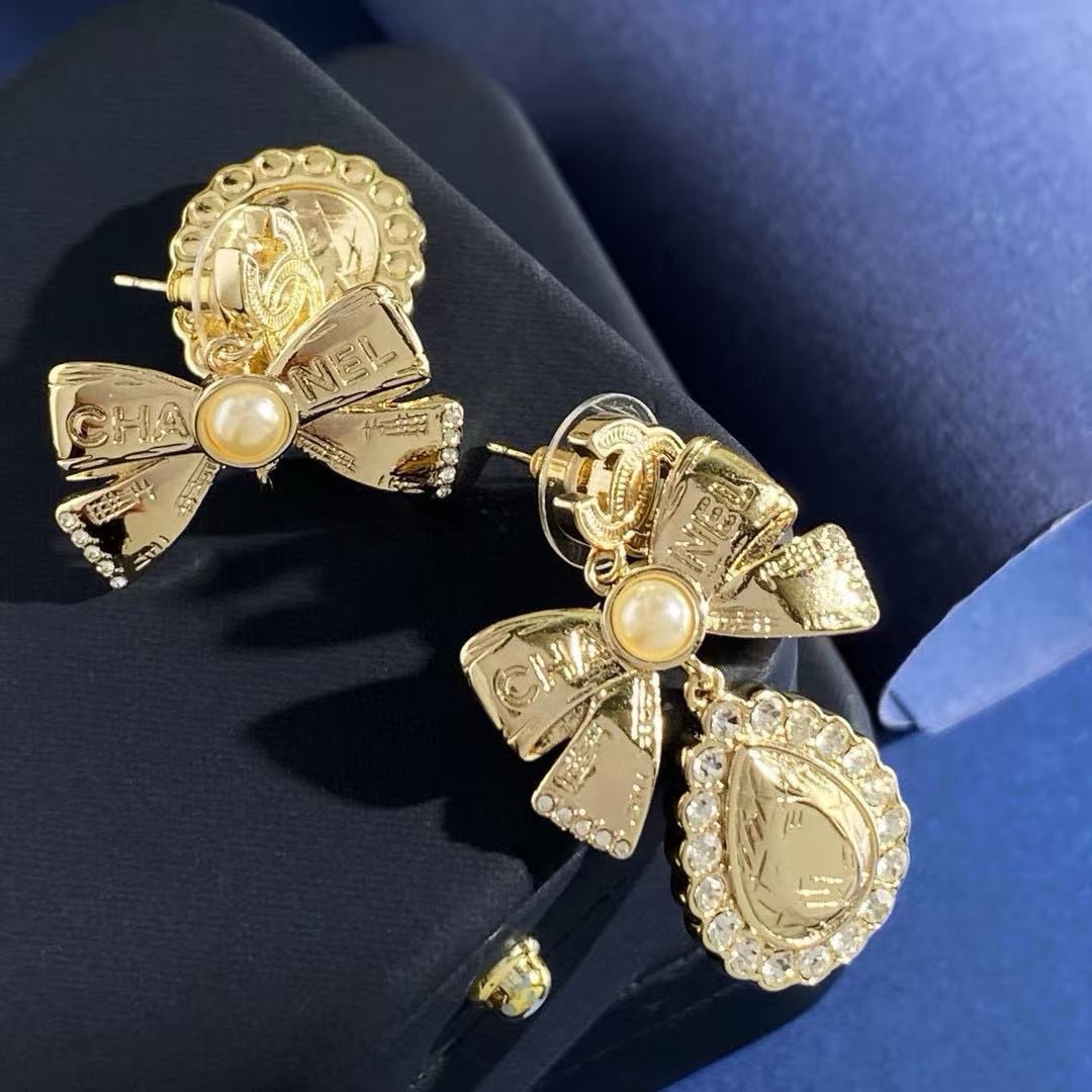 Chanel Haute Joaillerie Fine Jewelry Earrings Necklace Ring Ref.29527026 7