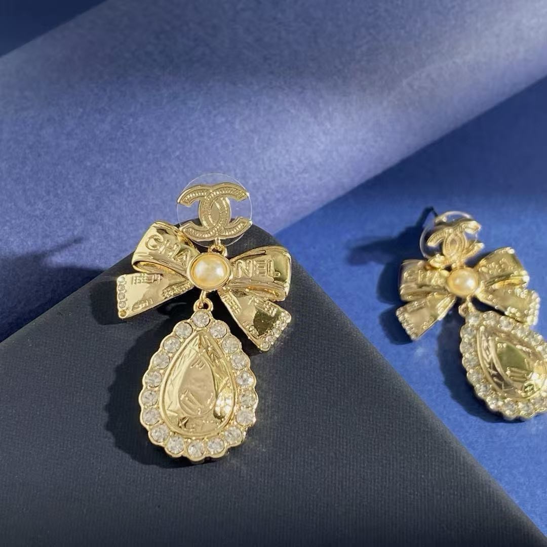 Chanel Haute Joaillerie Fine Jewelry Earrings Necklace Ring Ref.29527026 6