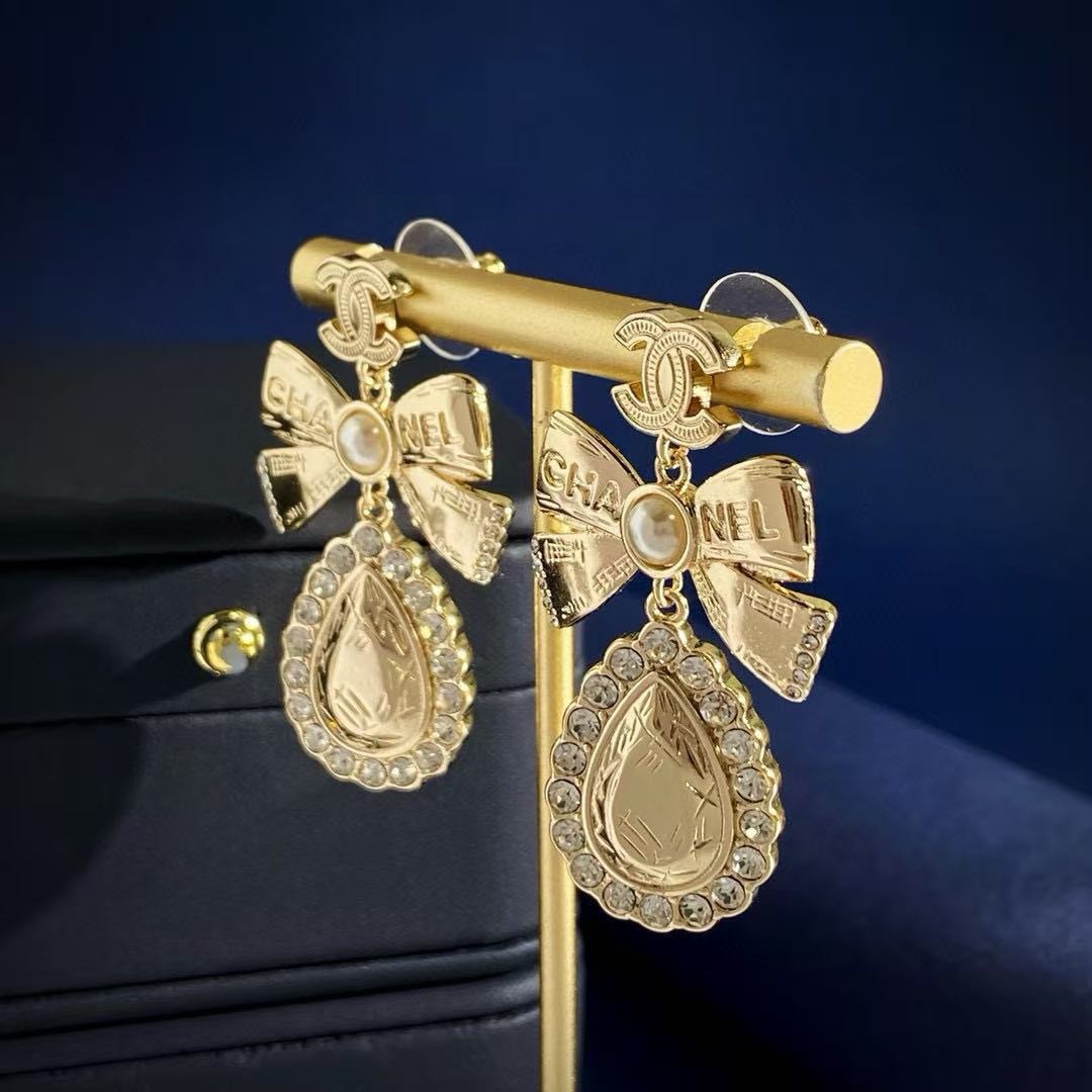 Chanel Haute Joaillerie Fine Jewelry Earrings Necklace Ring Ref.29527026 2
