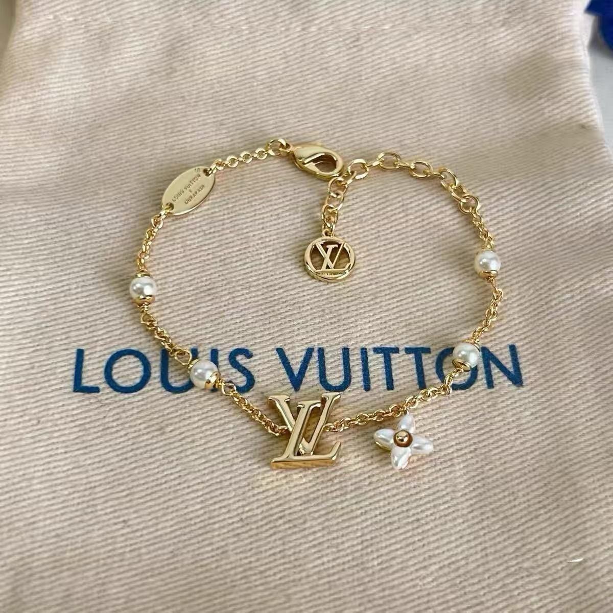Louis Vuitton Haute Joaillerie Fine Jewelry Earrings Necklace Ring Ref 5