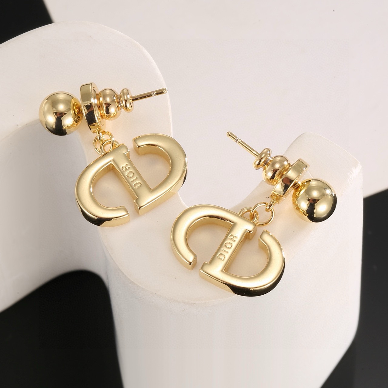 dior gold cd signature drop earrings