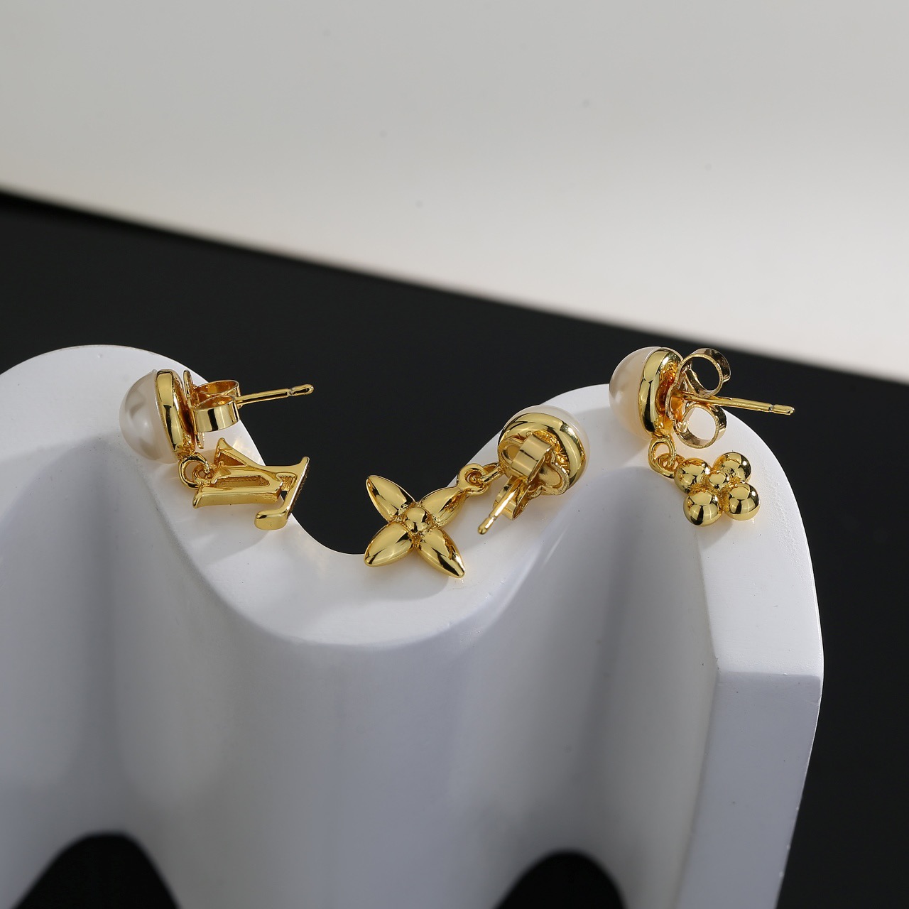 Louis Vuitton earrings Louis Vuitton 、,360 、earrings 6