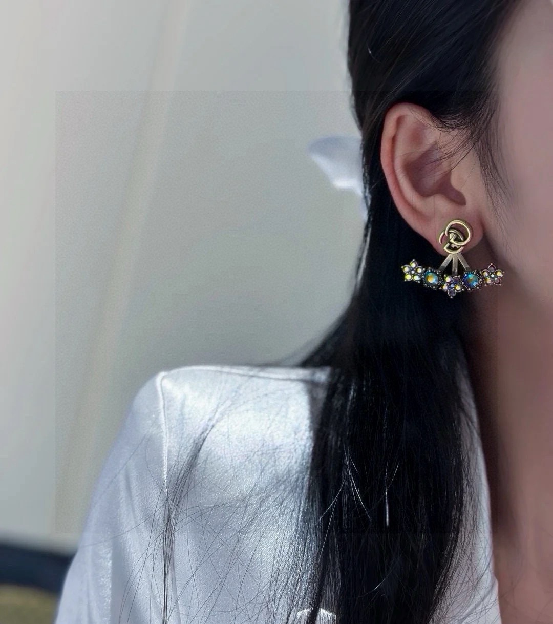 gucci double g pearl fringe earrings