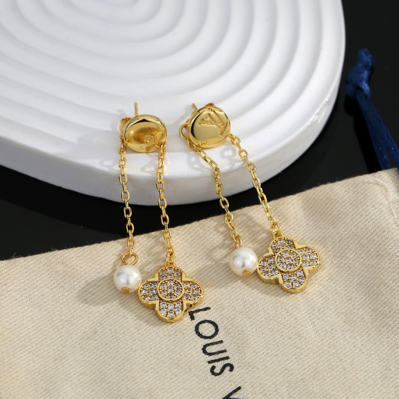 louis vuitton blooming pearl drop earrings