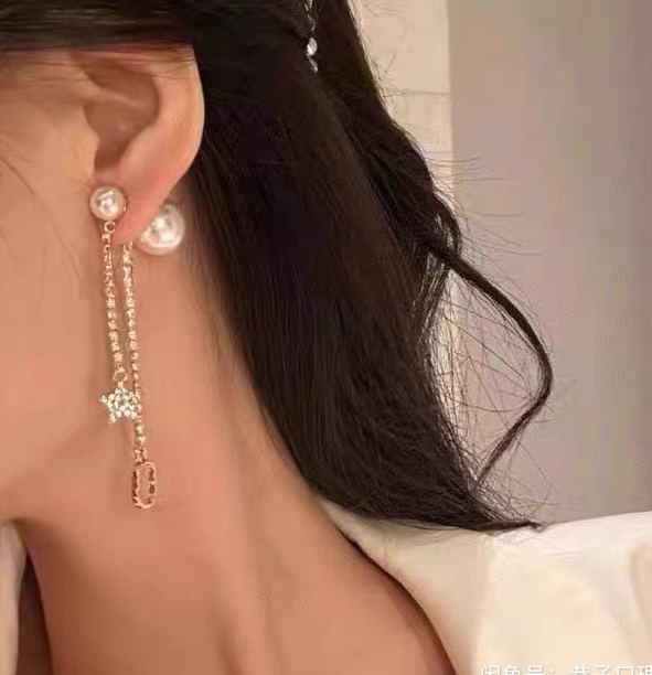 dior tribales pearl star cd chain earrings
