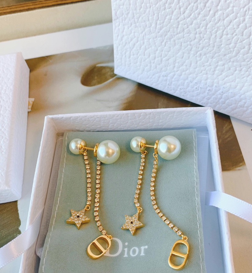 dior tribales pearl star cd chain earrings