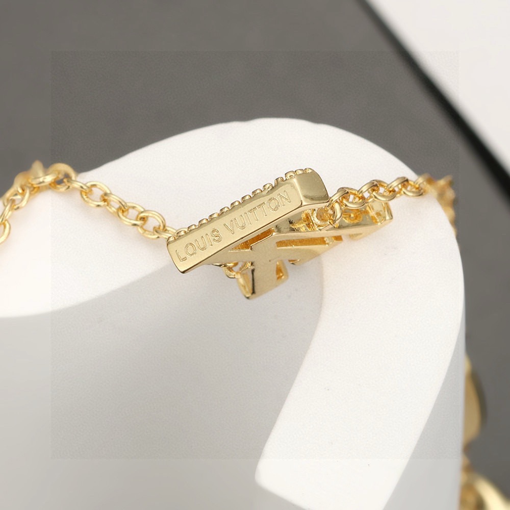 louis vuitton gold lv chain bracelet
