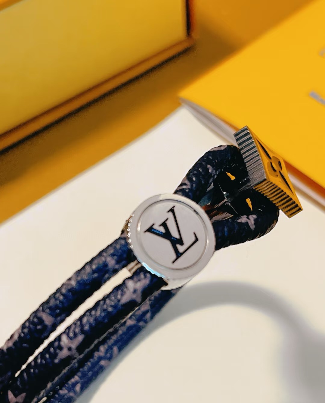 louis vuitton lv circle reversible bracelet