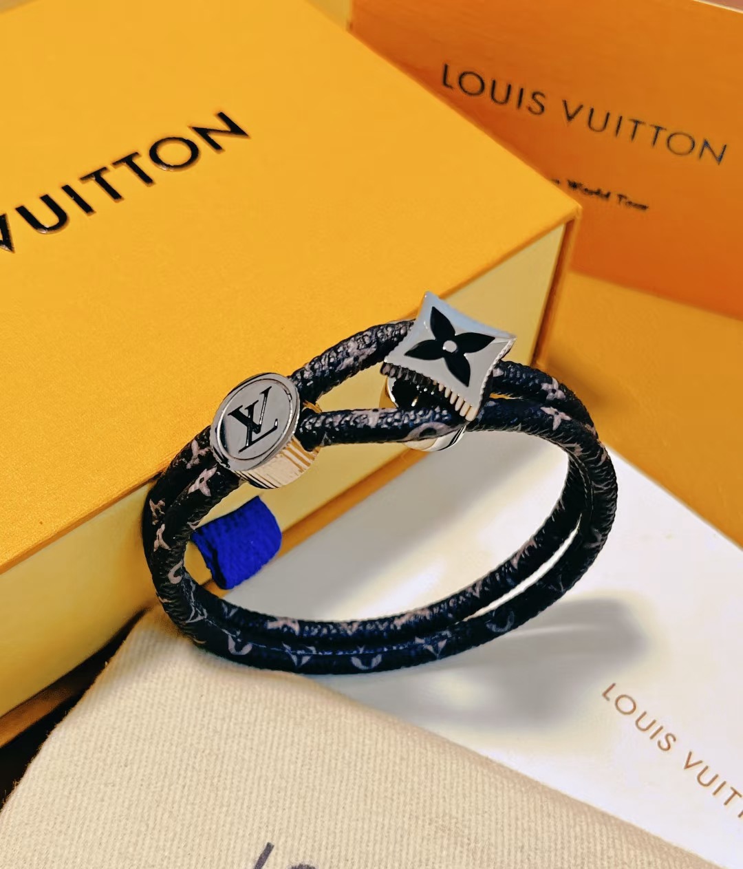 louis vuitton lv circle reversible bracelet