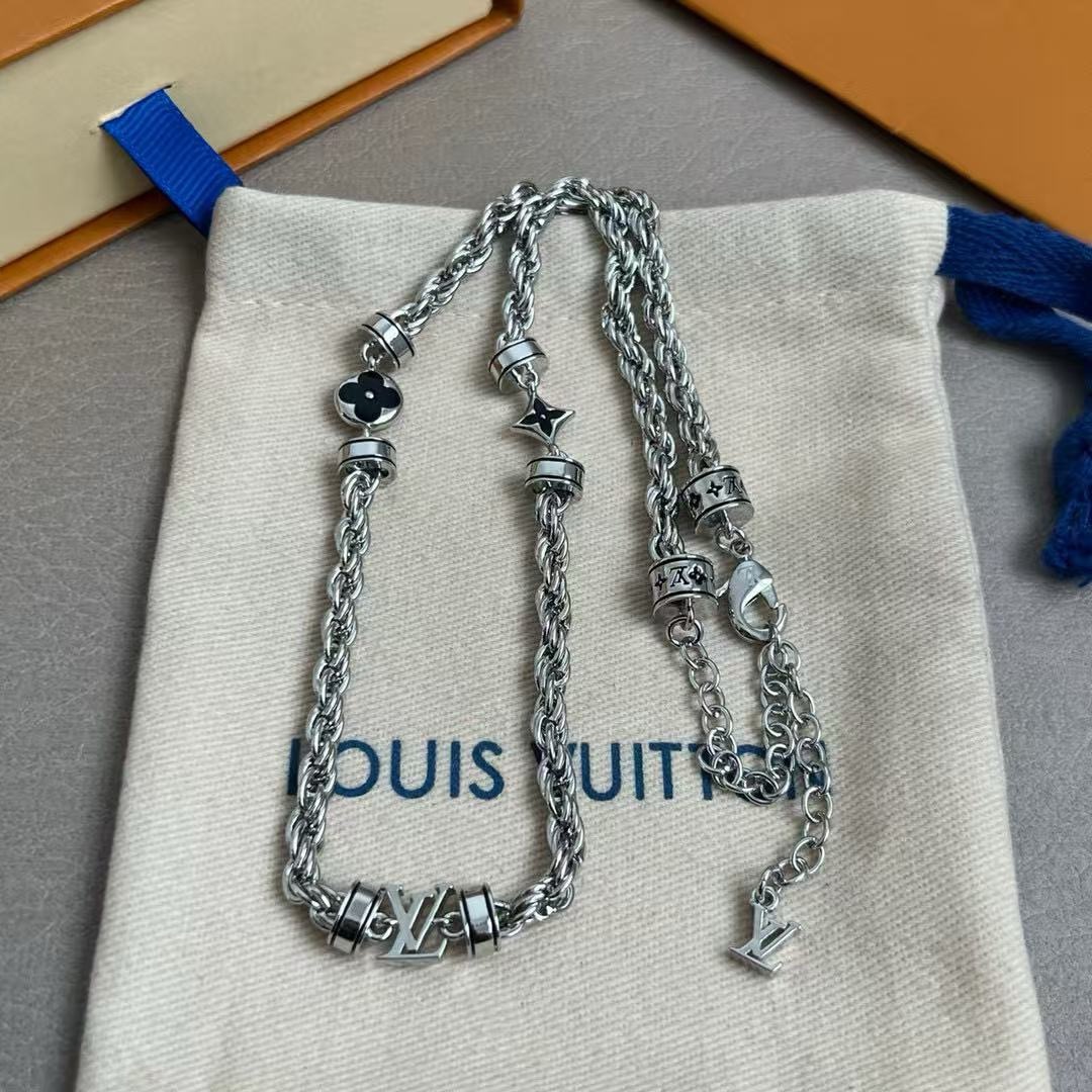 louis vuitton lv twig necklace bracelet set