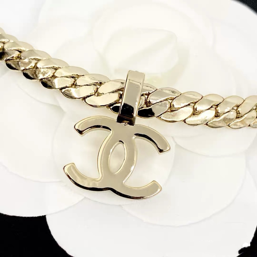 chanel gold braided chain cc pendant necklace