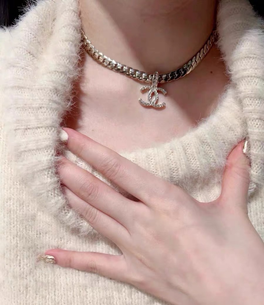 chanel gold braided chain cc pendant necklace