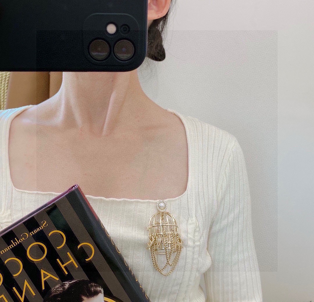 chanel pearl birdcage chain brooch