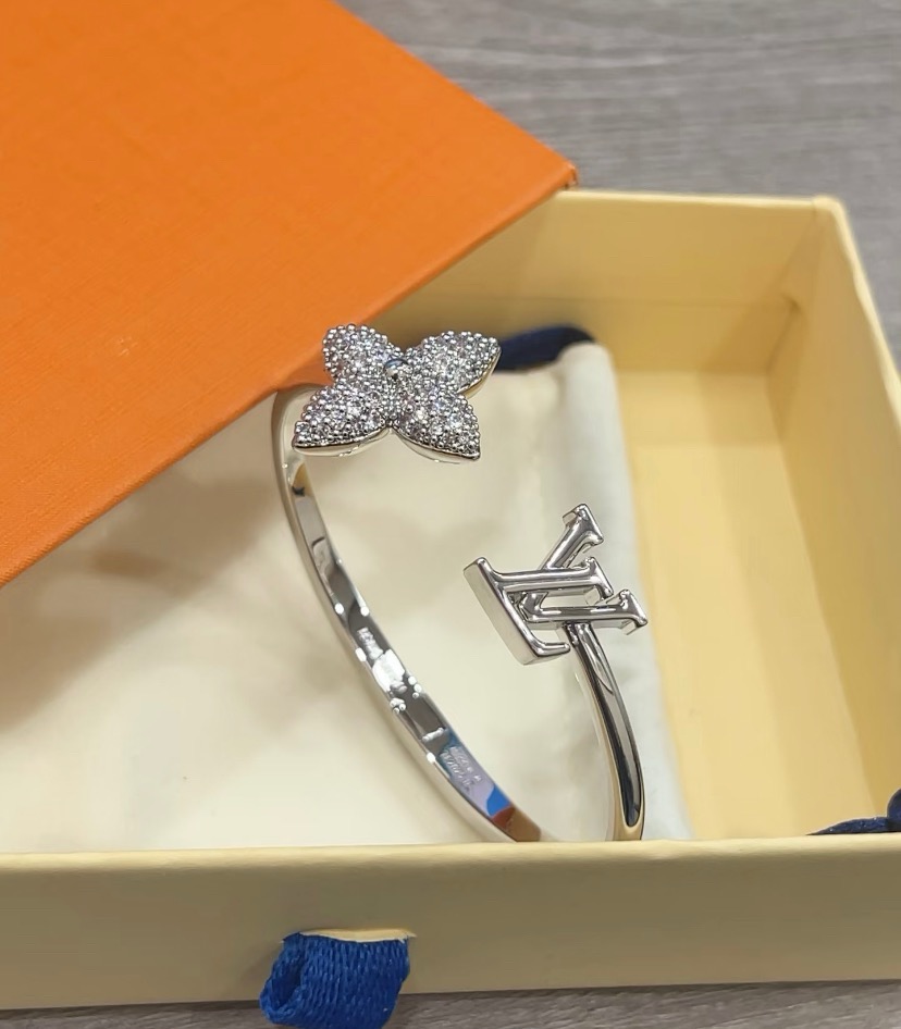 louis vuitton silver louisette strass bracelet