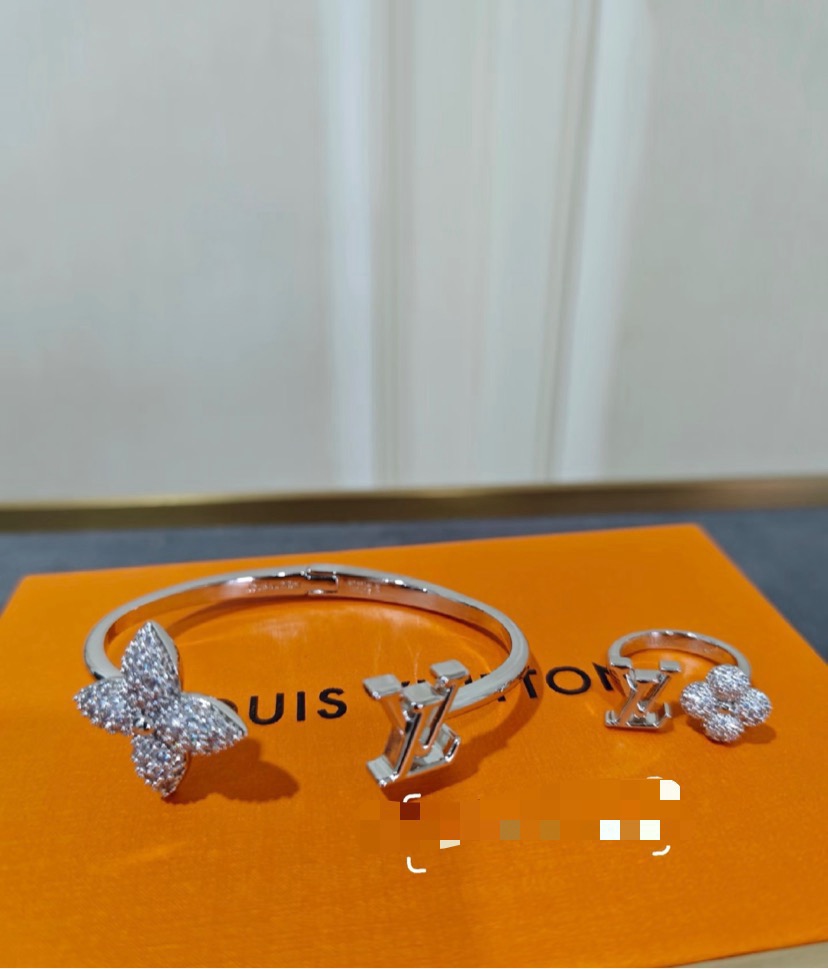 louis vuitton silver louisette strass bracelet