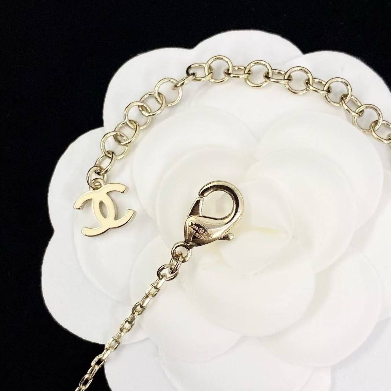 chanel crystal butterfly pearl chain necklace
