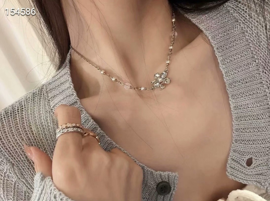 chanel crystal butterfly pearl chain necklace