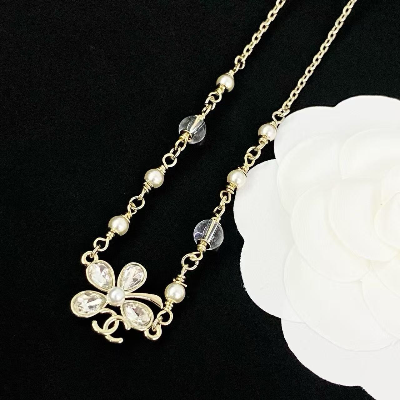 chanel crystal butterfly pearl chain necklace