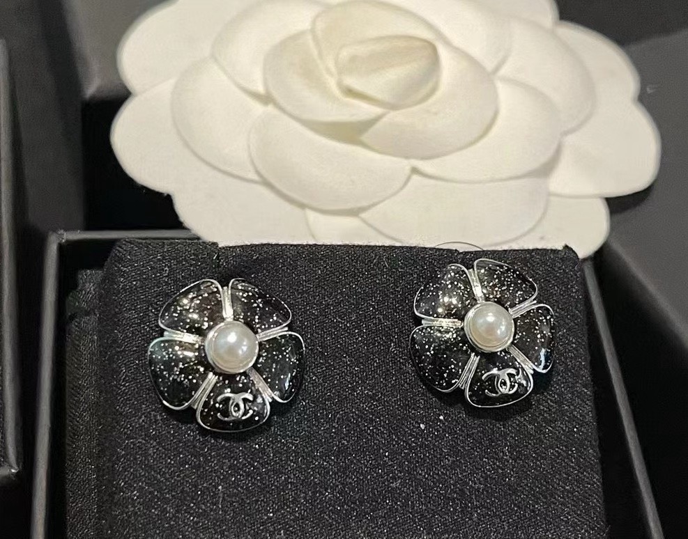 chanel black camellia pearl stud earrings