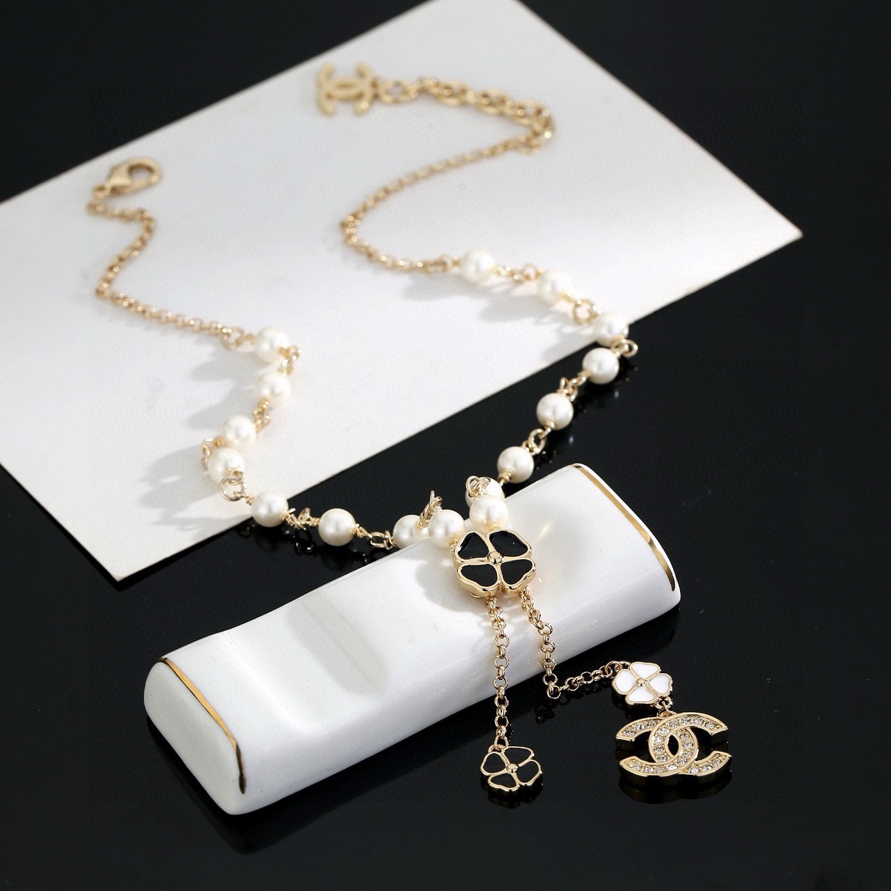 chanel pearl cc charm lariat necklace