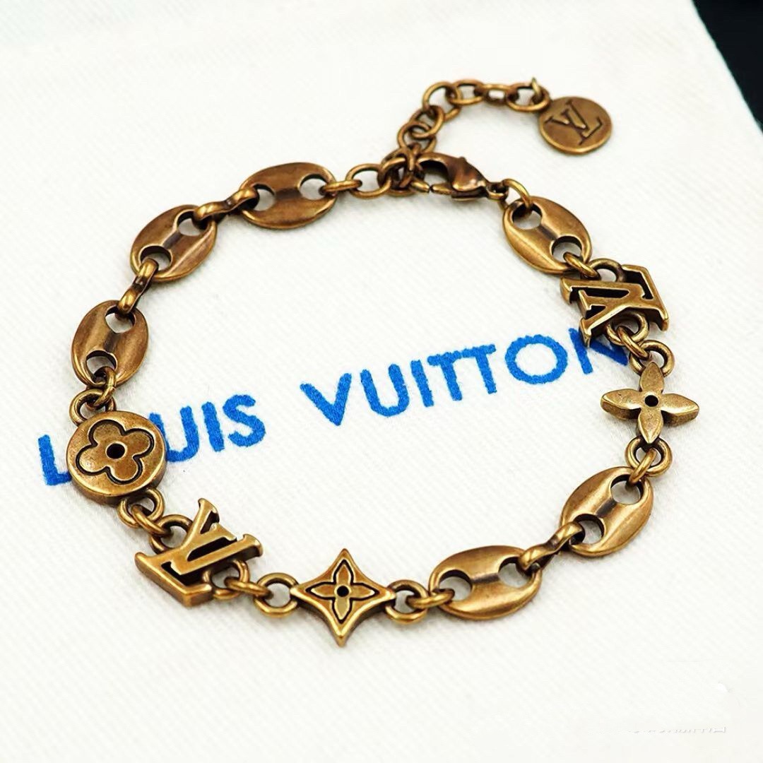 louis vuitton gold letter link bracelet