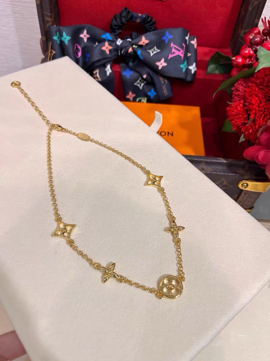 louis vuitton blooming supple necklace