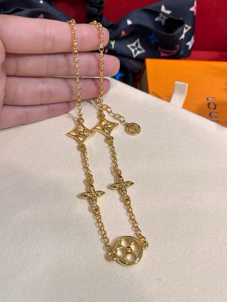 louis vuitton blooming supple necklace