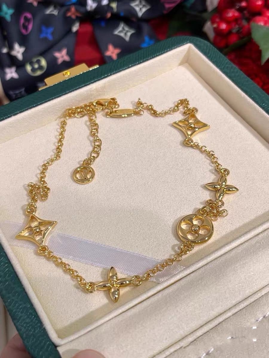 louis vuitton blooming supple necklace
