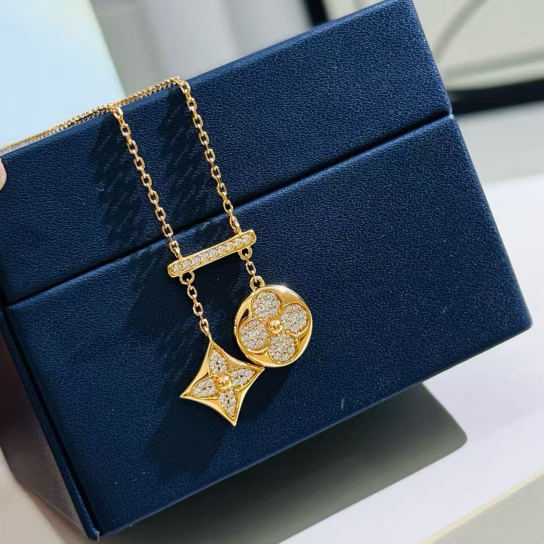louis vuitton lv signet necklace