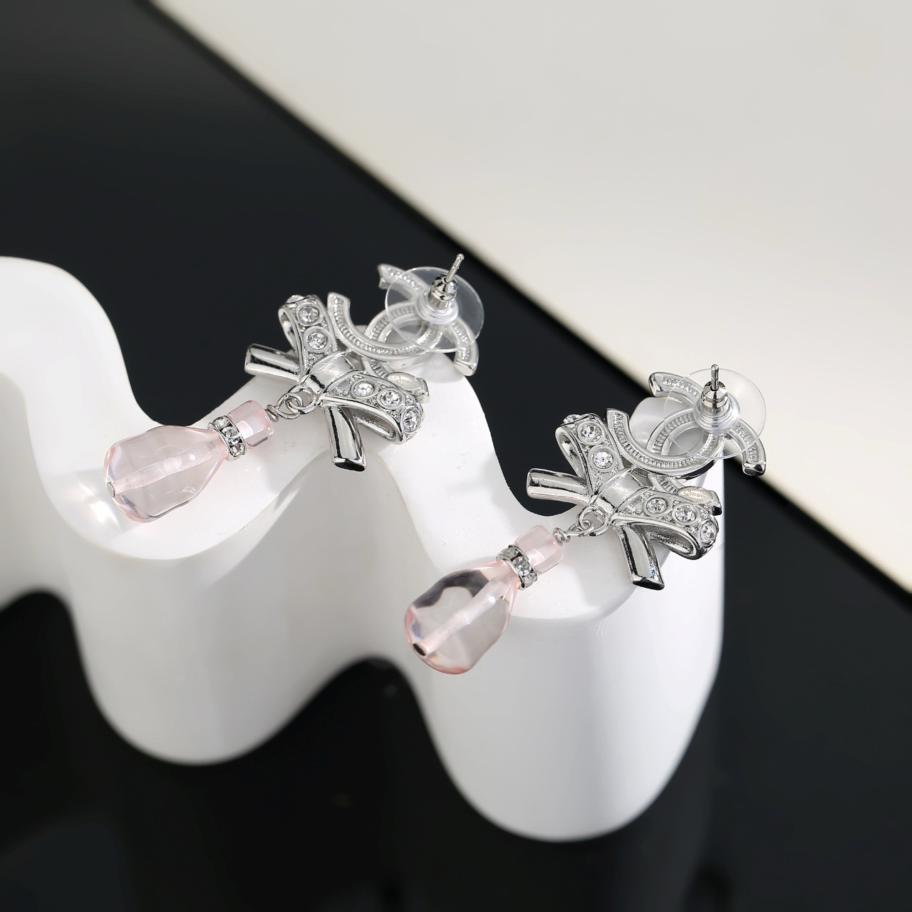 chanel silver bow pink pendant earrings