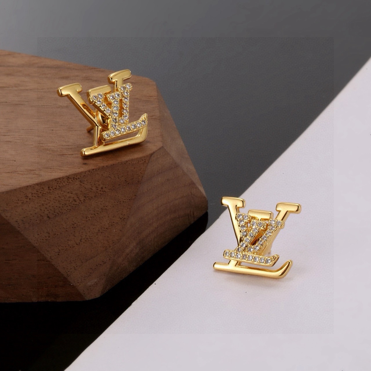 louis vuitton gold lv stud earrings
