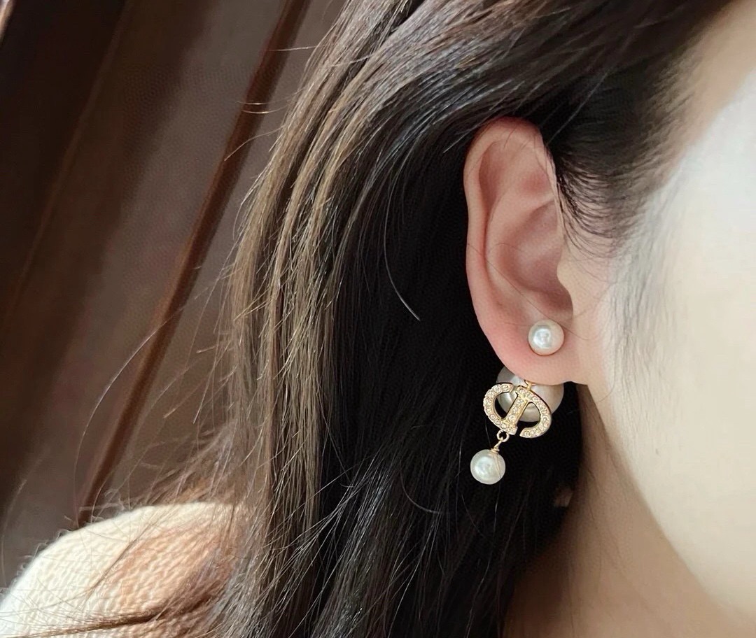 dior tribales pearl letter logo drop earrings