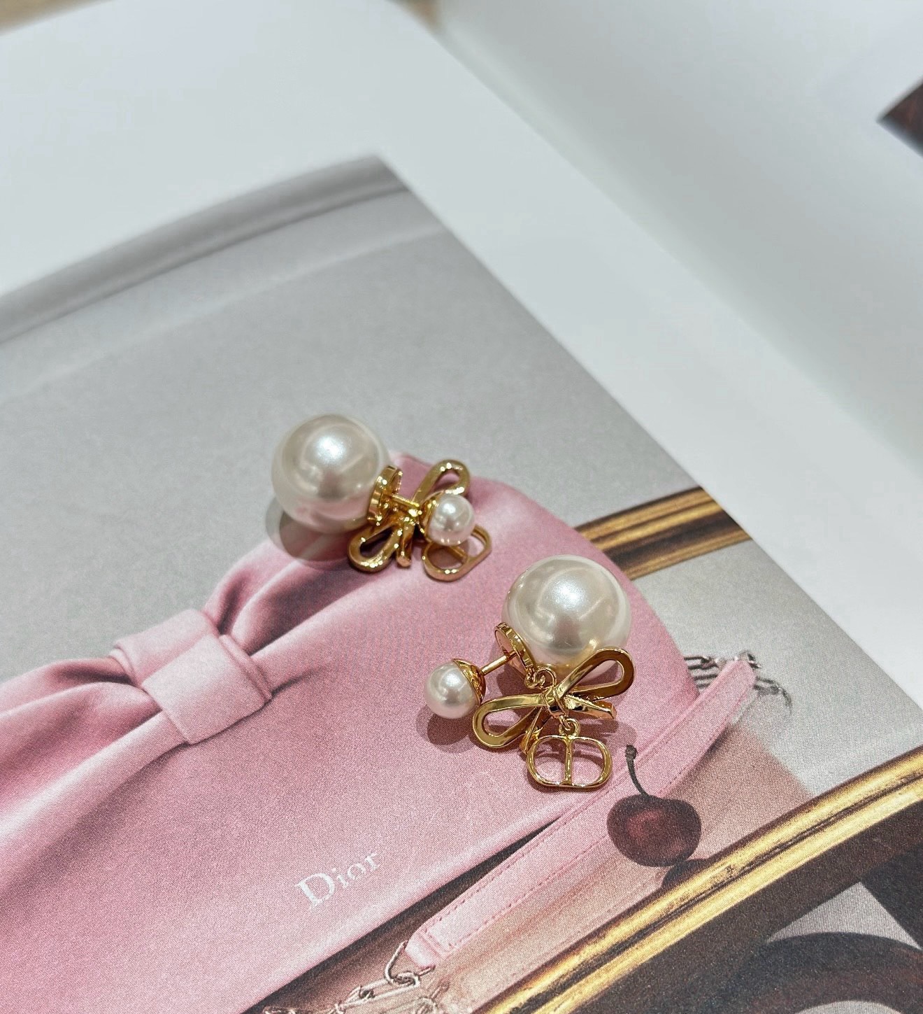 dior tribales bow pearl crystal earrings