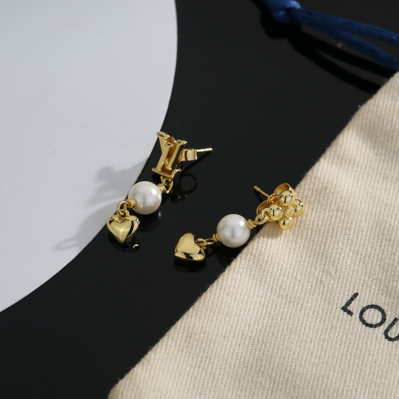 louis vuitton lv twig pearl earrings