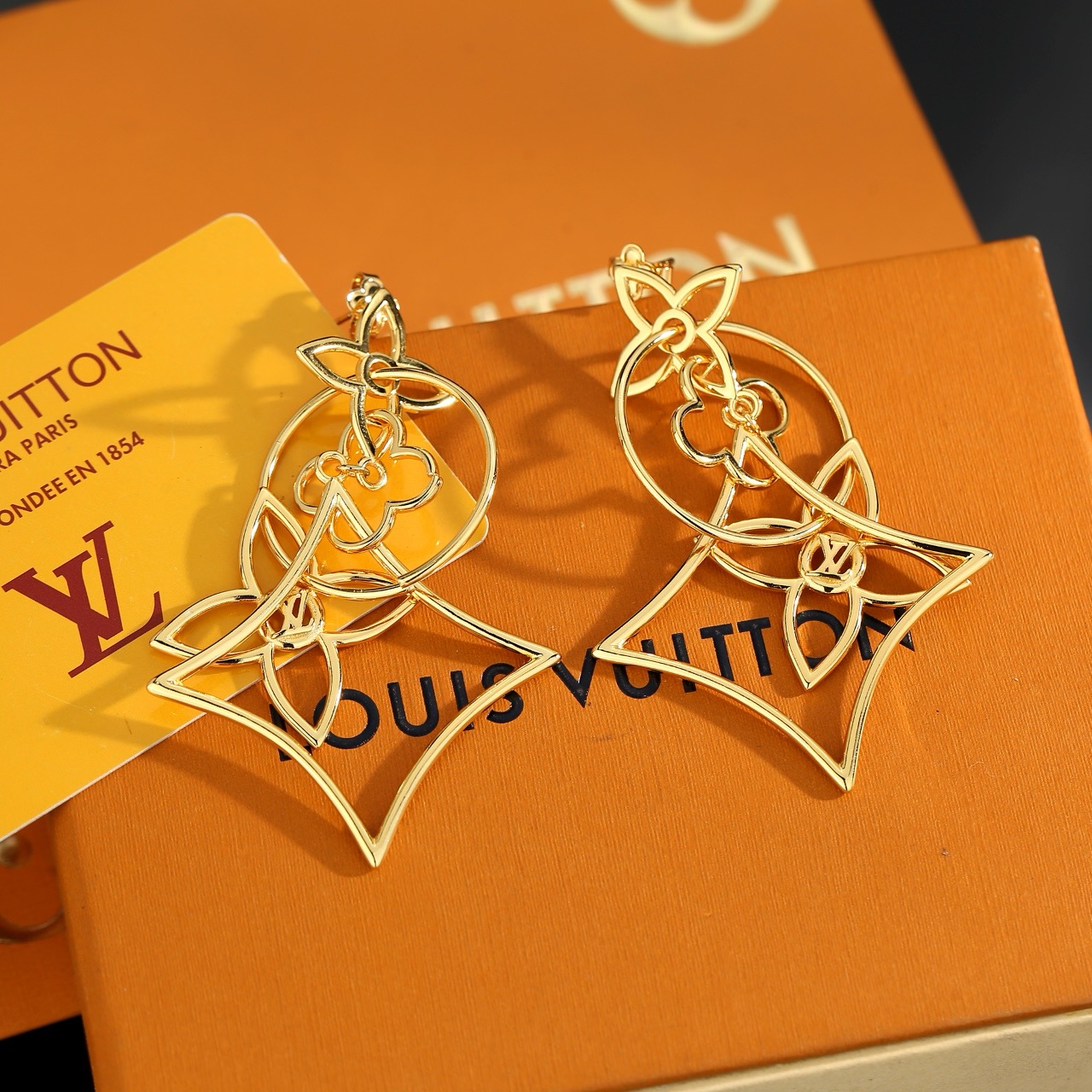 louis vuitton gold monogram flower earrings