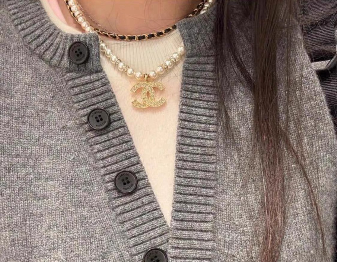 chanel pearl leather cc double strand necklace