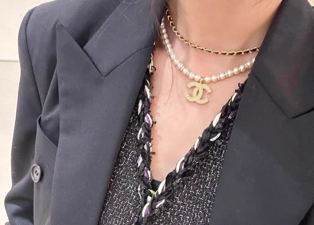 chanel pearl leather cc double strand necklace