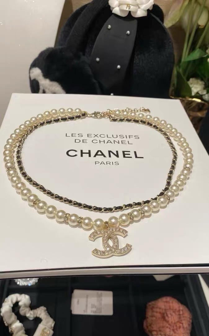 chanel pearl leather cc double strand necklace