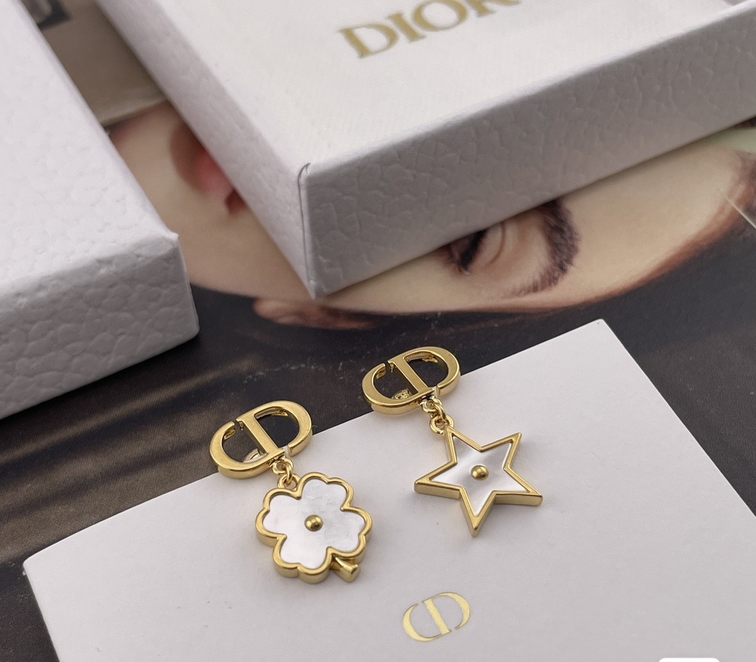 dior destiny gold star clover earrings