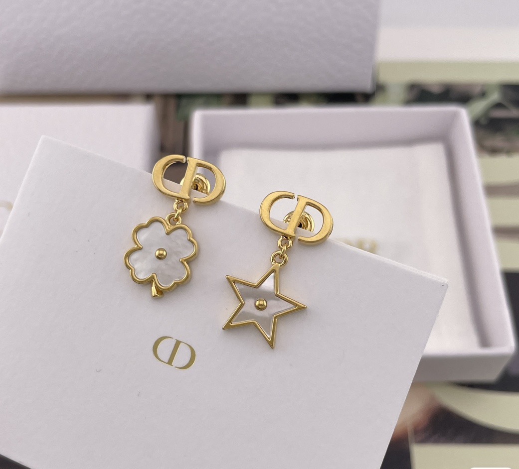 dior destiny gold star clover earrings