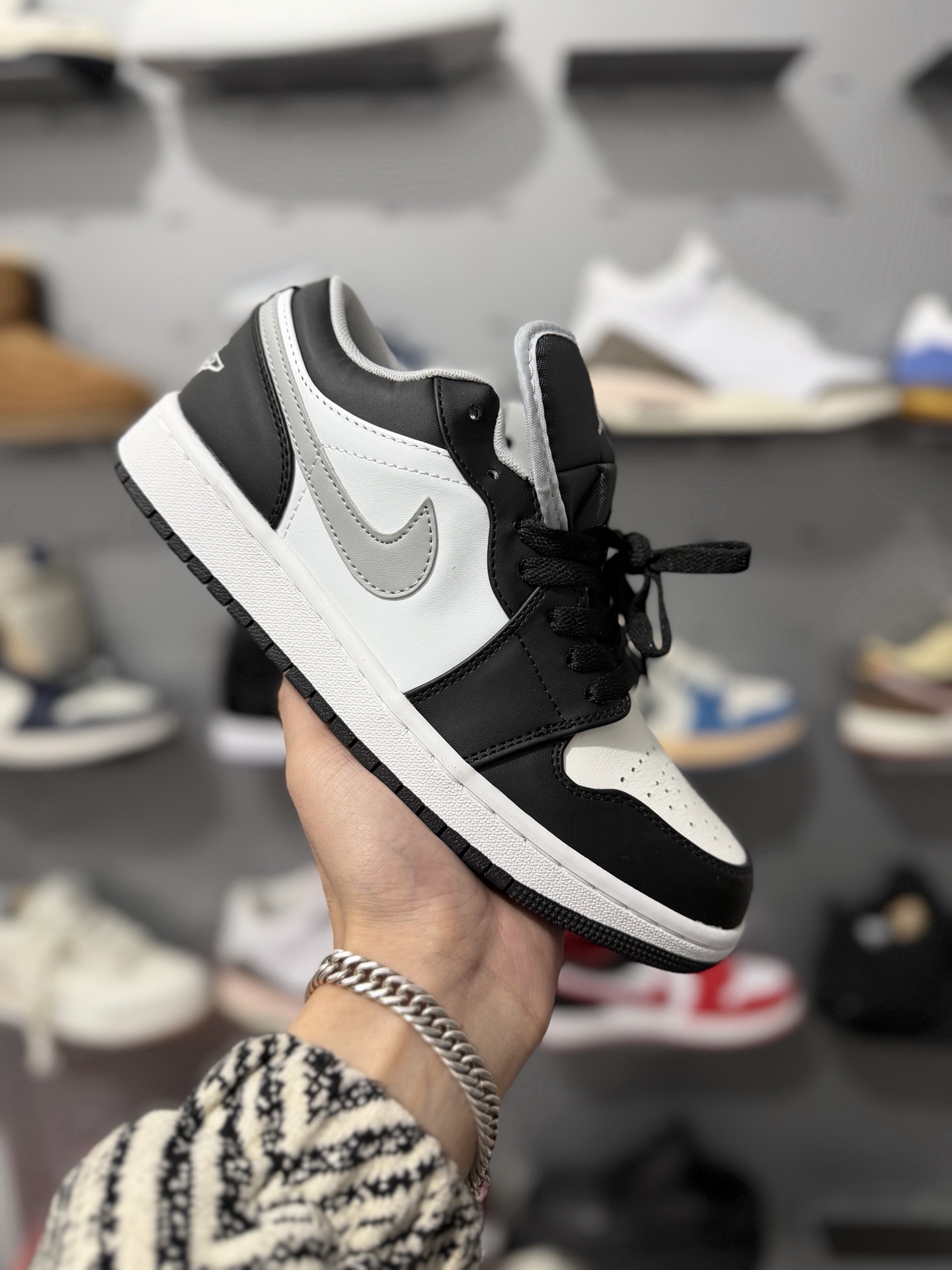 _dkU9sYWh-X1ZNe3o2XkLZJ8nm5Wwlf1xHaUyZ8Q