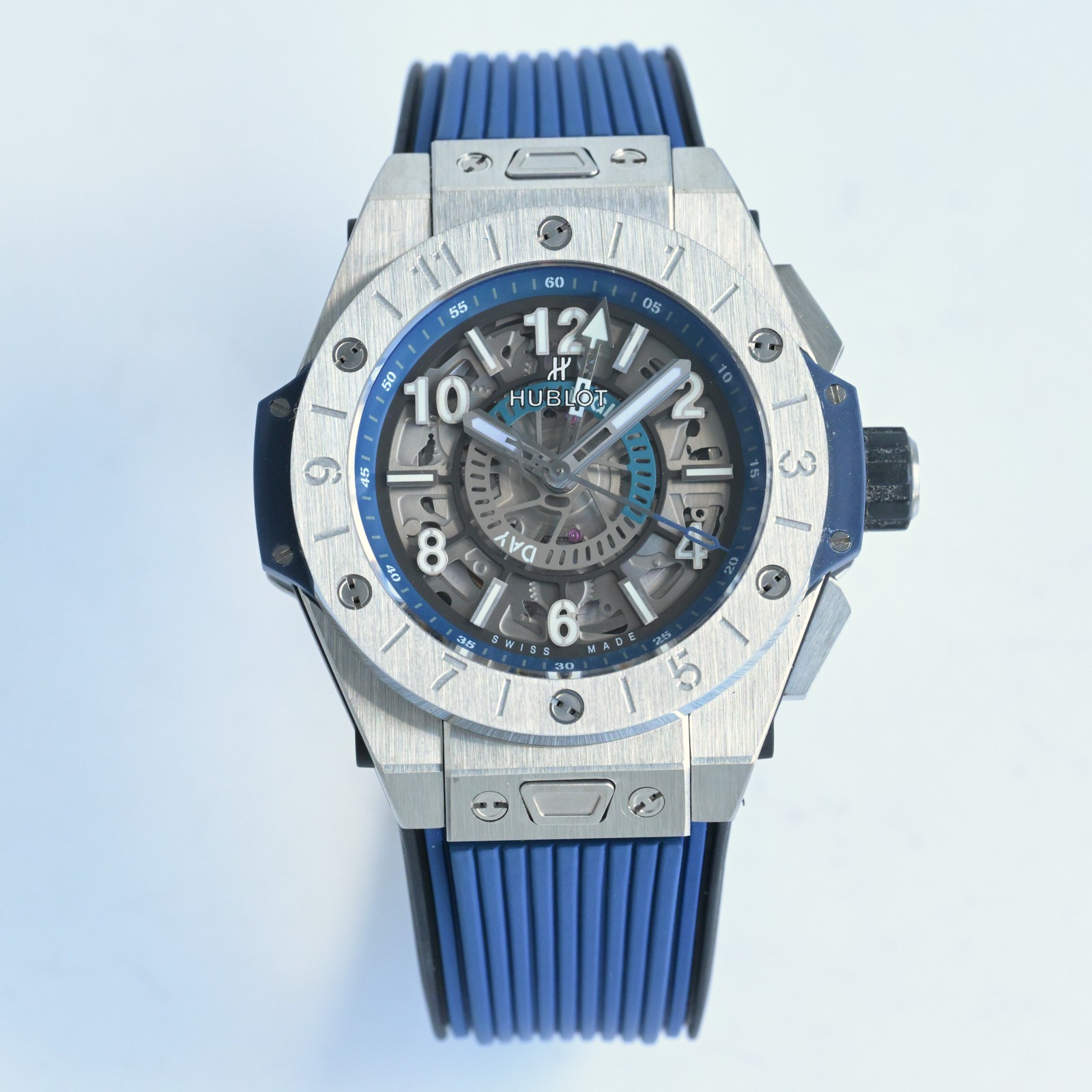 NO:337448,Gold HB Hengbao HUBLOT High-end ruthless goods are coming, HB Hengbao boutique is out of nowhere. Hublot BIG BANG series 411.NL.7112.RX watch is equipped with a custom-made movement mechanical modification HUB1251Unico, with a diameter of 45mm, and the process effect is comparable to the authentic one. The original case is CNC polished throughout, and the pattern is proofread and adjusted many times to achieve a perfect outline and line consistent with the original. The 