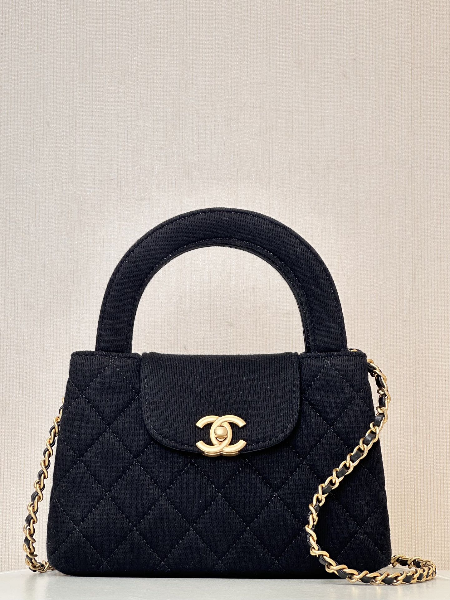 CHANEL KELLY 原厂皮 进口油蜡皮 柔韧油性俱佳 越用越通透发亮 纹理自然 手感软弹