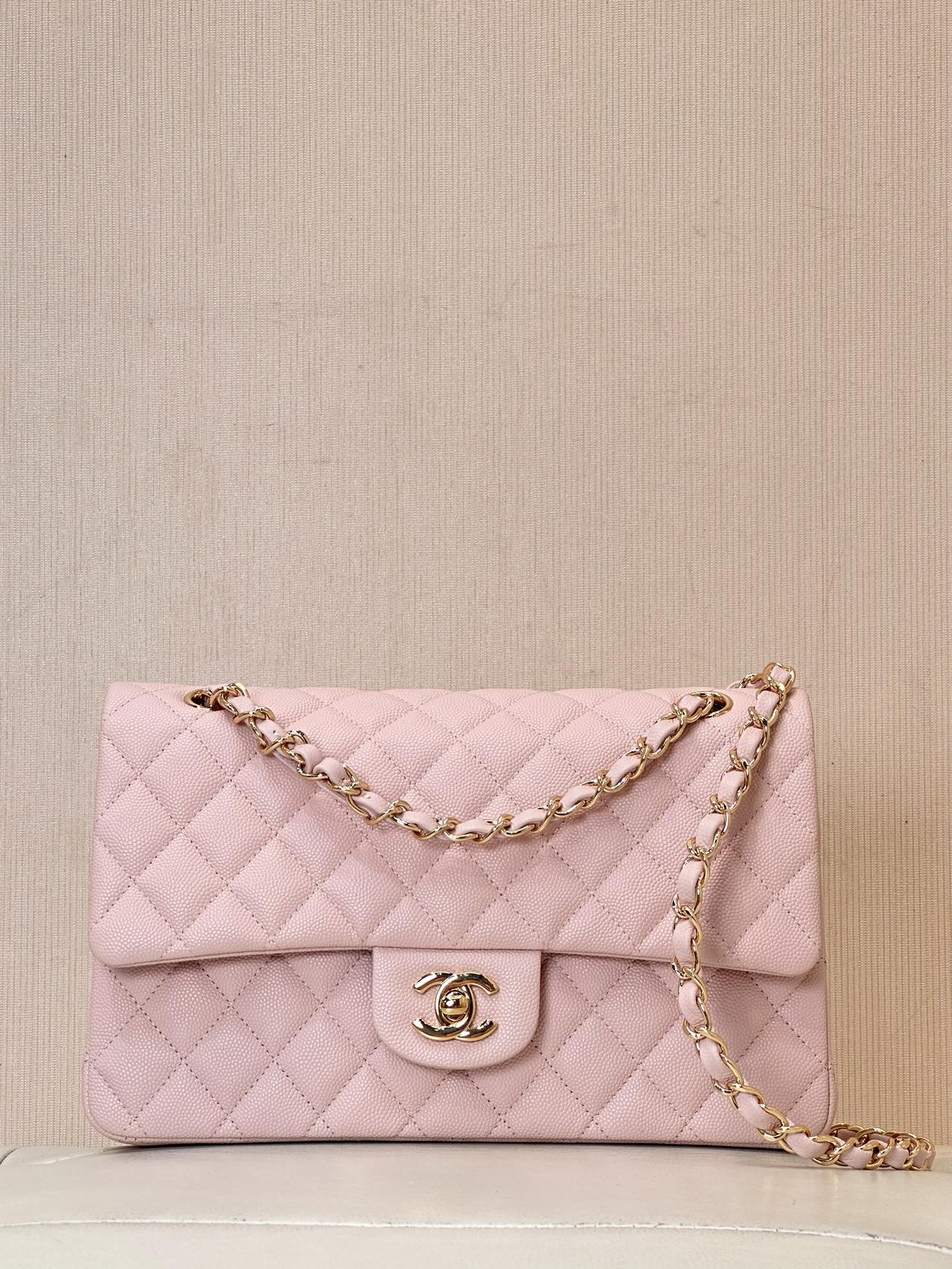 CHANEL CF Classic Flap 定番 マトラッセ ゴールド金具/シルバー金具 チェーンショルダーストラップ レザーインターウィーブチェーン キャビアスキン素材 純スチール金具 斜め掛けバッグ 定番モデル