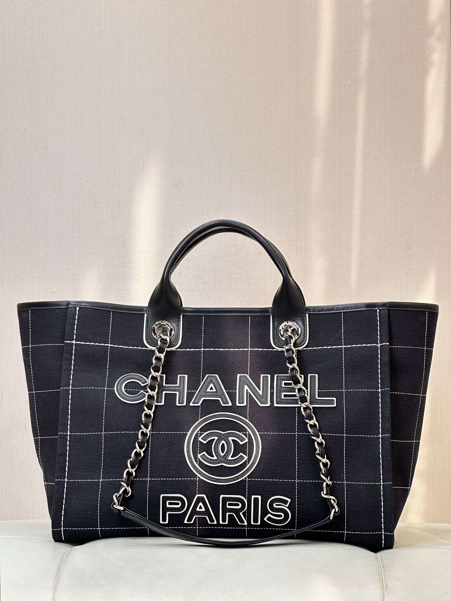 CHANEL Large Quilted Canvas Beach Shopping Bag with Pouch Tote Bag Original Leather Channel Lightweight Upgrade