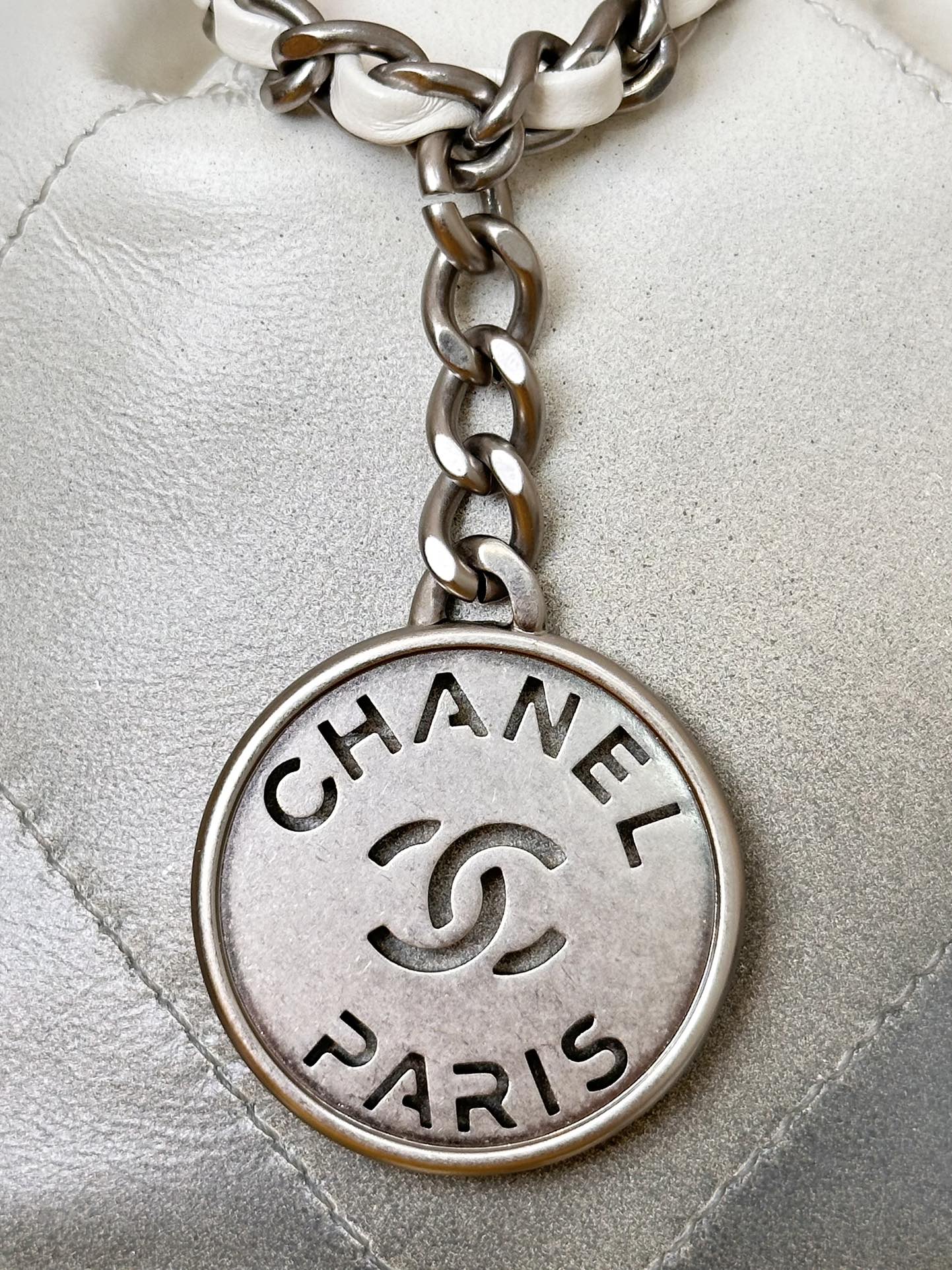 Chanel Small quantity in stock! Gradient white gray