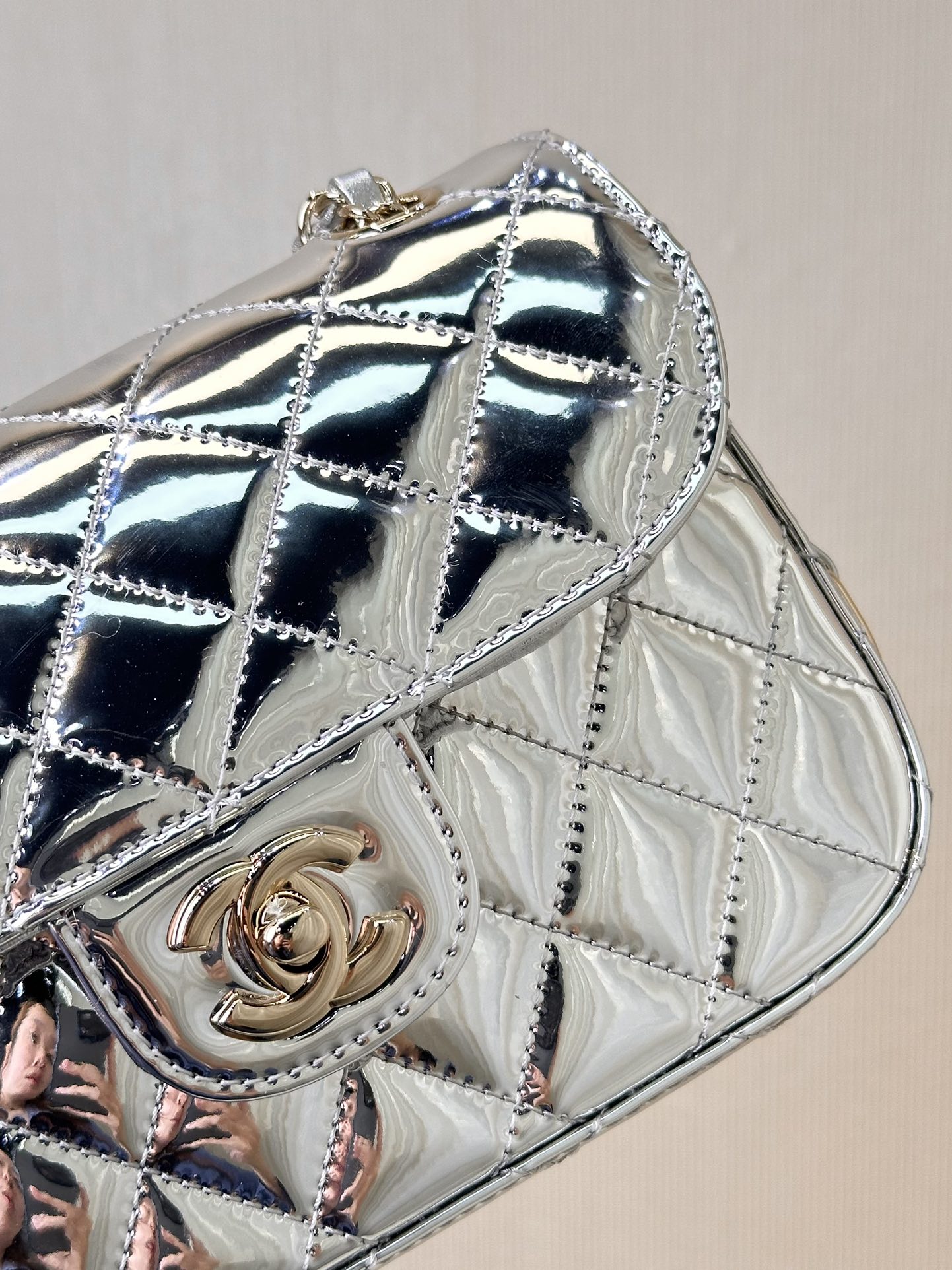 1280 Chanel official as4646 Everyone will praise it when you carry it on your back! Promise me to buy it? Pick off the stars for you The much-ant