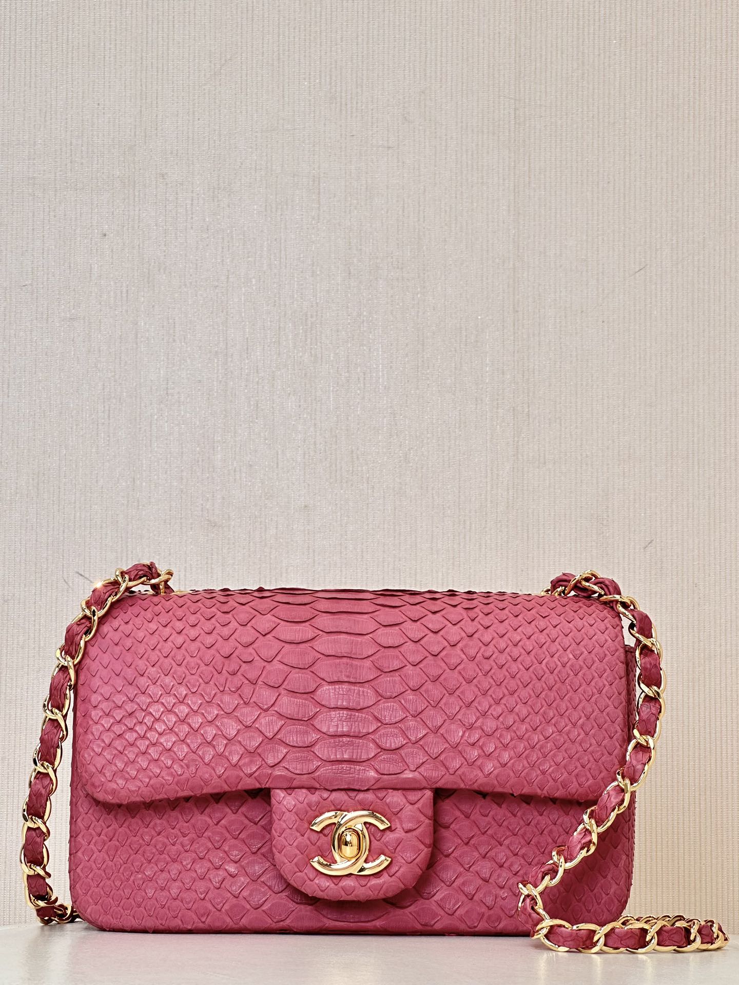 CHANEL рэдкі класічны міні-шэраг з скуры пітона, сумка на ланцужку, паўднёваафрыканская скура пітона, вітаж-зашпілька з двайной літарай C, каштоўны калекцыйны прадмет