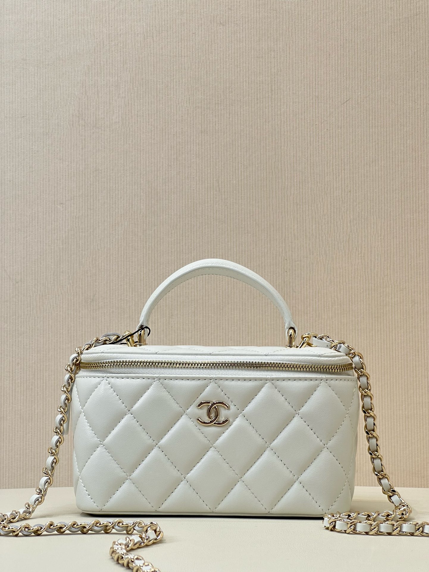 CHANEL nieuwe handgreep box tas, stevige vorm, lippenstiftvak - topkwaliteit